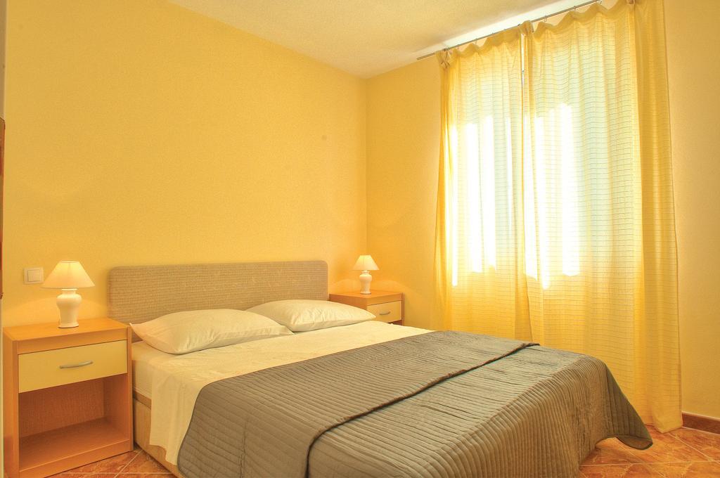 Apartments Tare, Free Parking Βόντιτσε Δωμάτιο φωτογραφία
